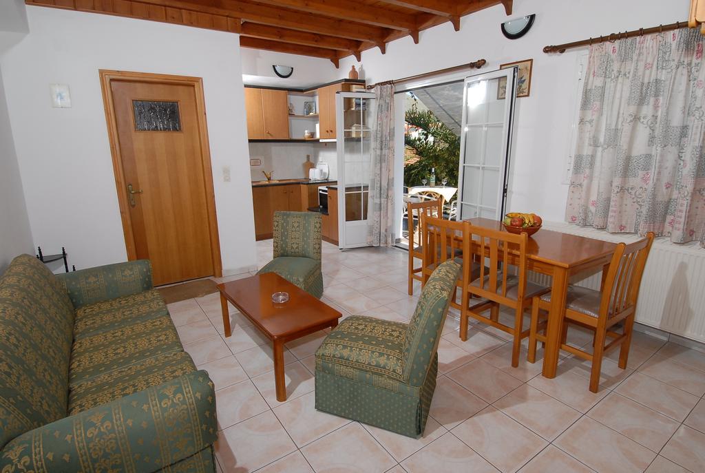 Starvillas Apartments And Studios Agia Efimia Ngoại thất bức ảnh
