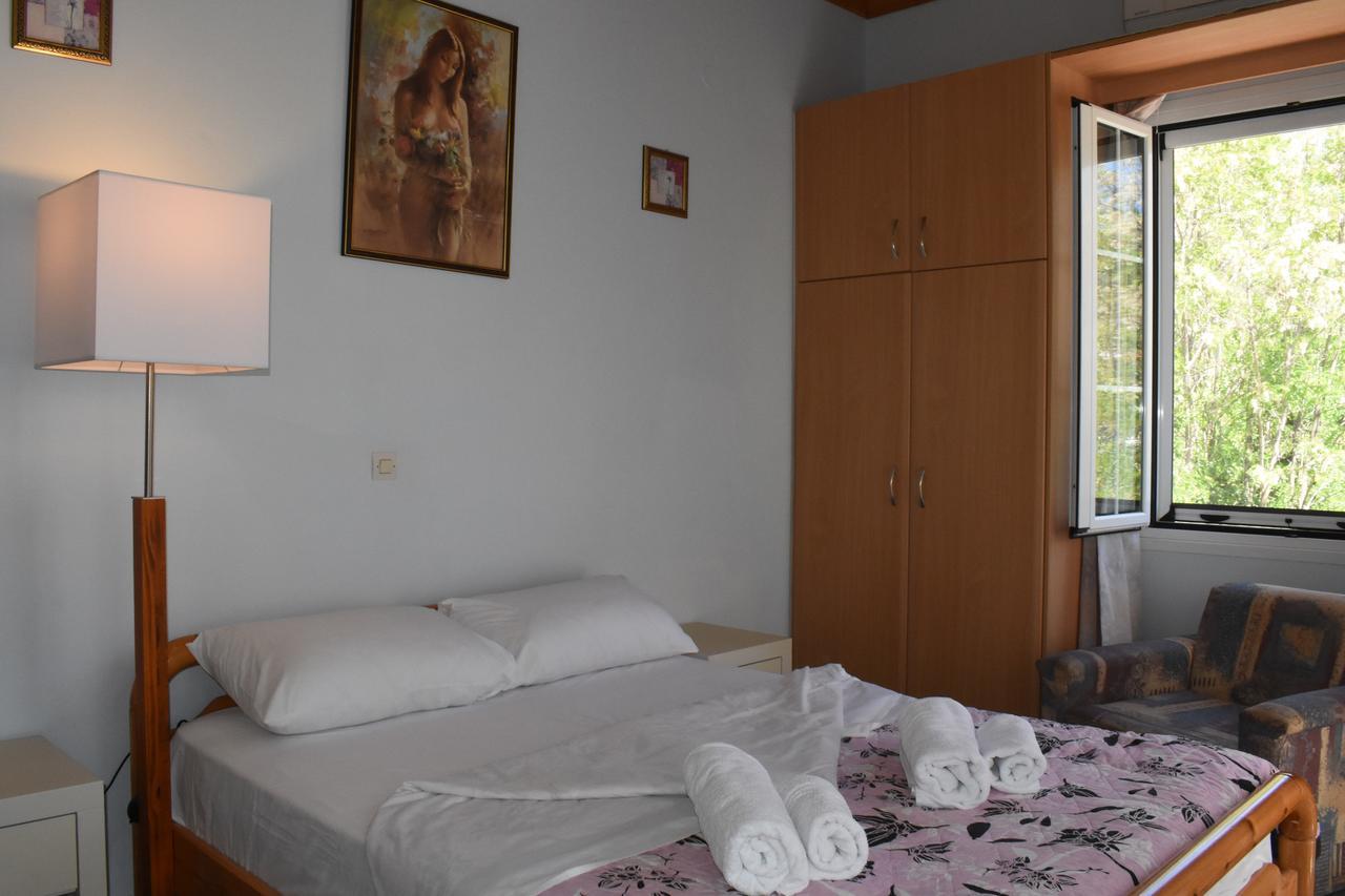 Starvillas Apartments And Studios Agia Efimia Ngoại thất bức ảnh