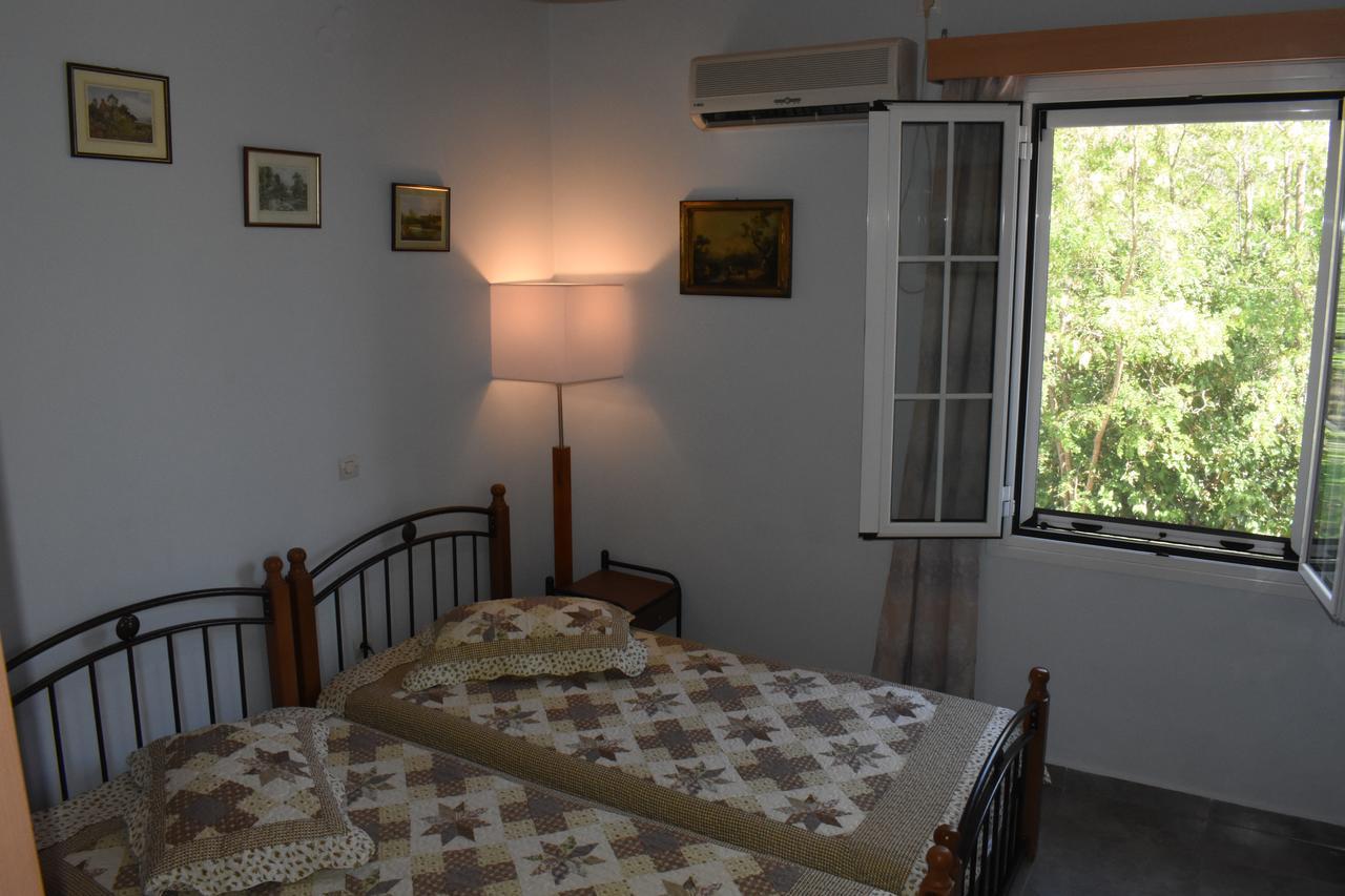 Starvillas Apartments And Studios Agia Efimia Ngoại thất bức ảnh